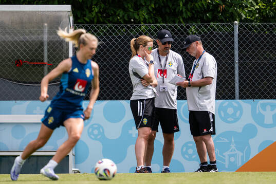 Physiotherapist Jenny Larsson, Medical doctor Houman