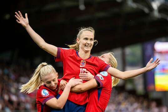 Bläddra bland fler bilder av UEFA Women's Euro 2025, day 5, Norway - Finland