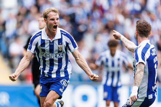 IFK Göteborgs Max Fenger och Tobias Heintz jublar