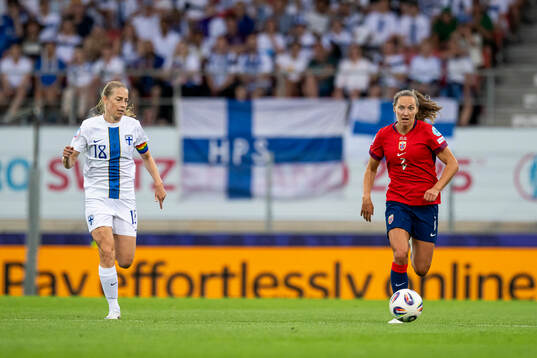 Linda Sällström of Finland and Marit Bratberg Lund of