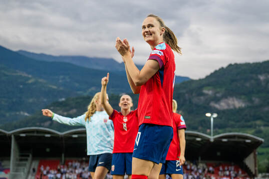Caroline Graham Hansen of Norway celebrates