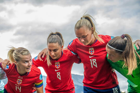 Ada Hegerberg, Vilde Bøe Risa, Frida Maanum and goalkeeper