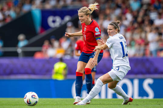 Ada Hegerberg of Norway and Natalia Kuikka of Finland