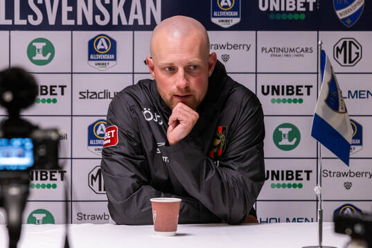 Brommapojkarnas huvudtränare Fredrik Landén