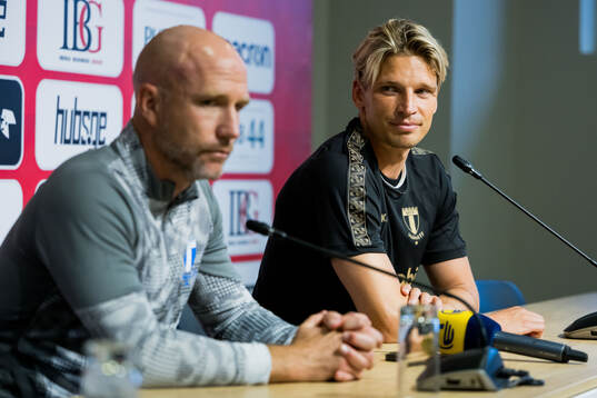Head coach Henrik Rydström and Jens Stryger Larsen of