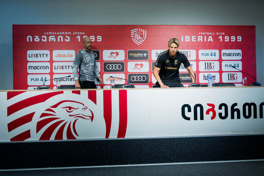 Head coach Henrik Rydström and Jens Stryger Larsen of