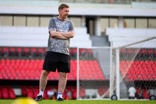 Assistant coach Peter Wettergren