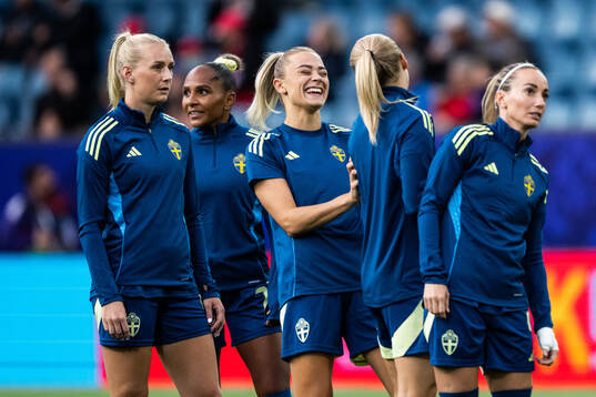 Stina Blackstenius, Madelen Janogy, Fridolina Rolfö and