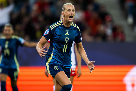 Stina Blackstenius of Sweden celebrates