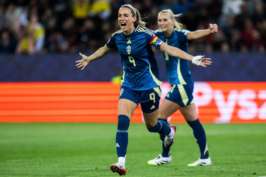 Kosovare Asllani of Sweden celebrates