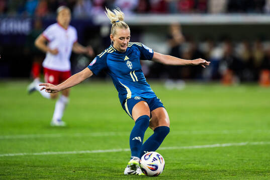 Stina Blackstenius of Sweden