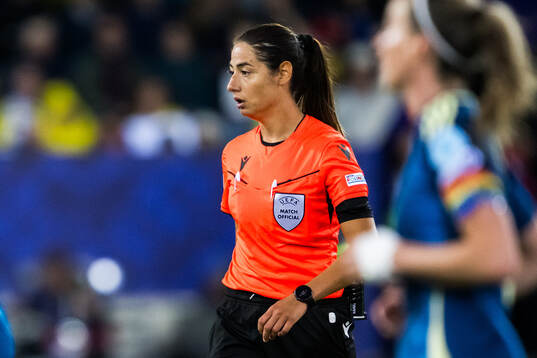 Referee Maria Sole Ferrieri Caputi