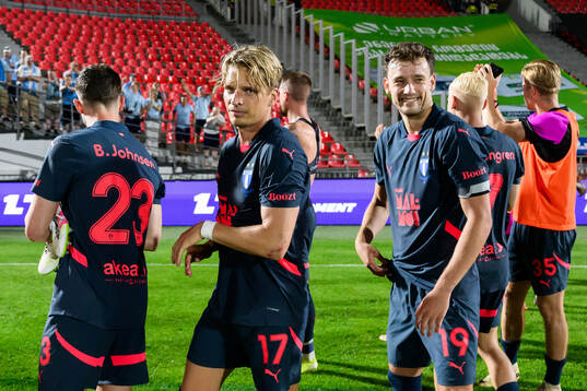 Jens Stryger Larsen and Colin Rösler of Malmö FF