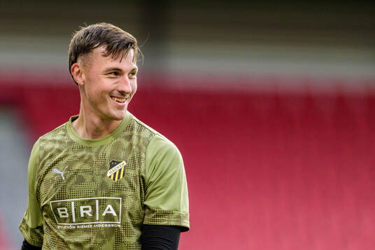 Goalkeeper Andreas Linde of Häcken