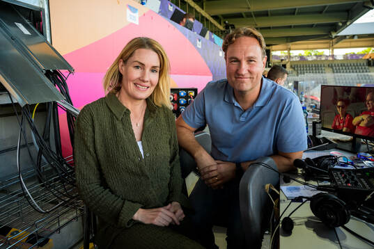 Swedish Public Television commentators Hanna Marklund and