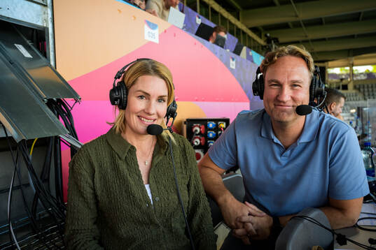 Swedish Public Television commentators Hanna Marklund and