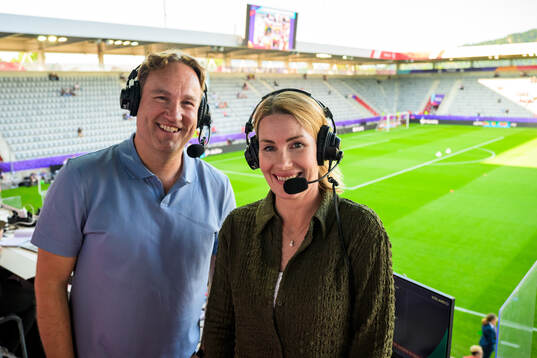 Swedish Public Television commentators Hanna Marklund and