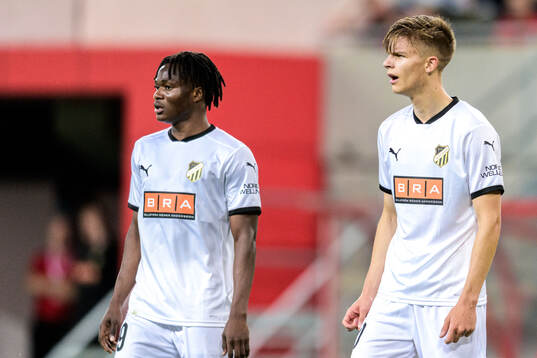 Severin Nioule and Adrian Svanbäck of Häcken