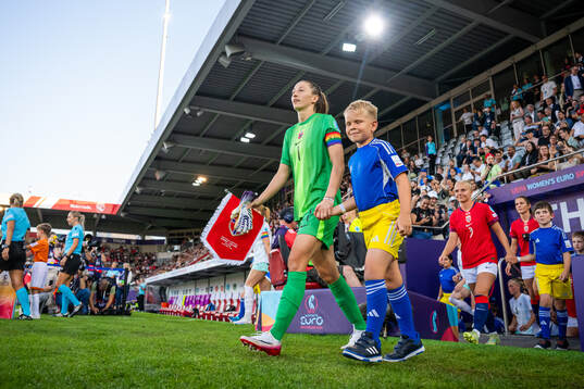 Goalkeeper Cecilie Fiskerstrand of Norway enters the pitch