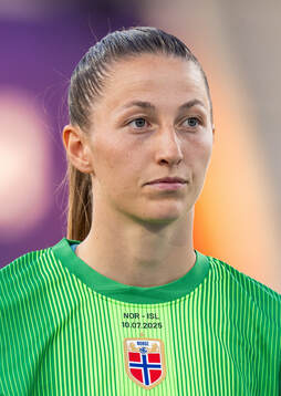 Goalkeeper Cecilie Fiskerstrand of Norway line up