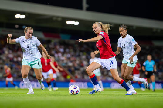 Alexandra Johannsdottir of Norway and Frida Maanum of Norway