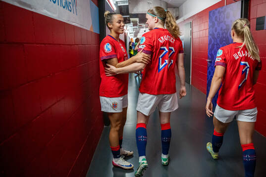 Celin Bizet Dønnum and Signe Gaupset of Norway