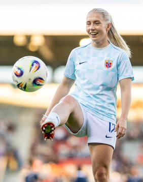 Thea Bjelde of Norway warms up