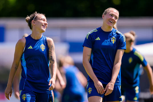 Julia Zigiotti Olme and Magdalena Eriksson of the Swedish