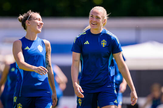 Julia Zigiotti Olme and Magdalena Eriksson of the Swedish