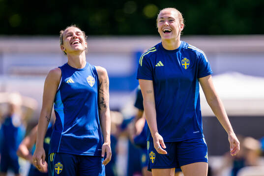 Julia Zigiotti Olme and Magdalena Eriksson of the Swedish