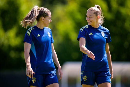 Linda Sembrant and Fridolina Rolfö of the Swedish women's