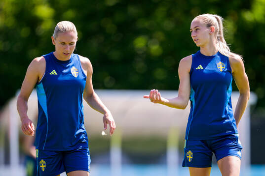 Jonna Andersson and Ellen Wangerheim of the Swedish women's