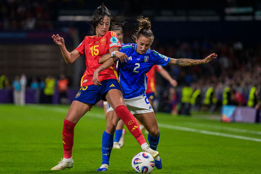 Leila Ouahabi of Spain and Elisabetta Oliviero of Italy