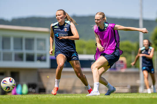 Synne Sofie Kinden Jensen and Karina Sævik of the