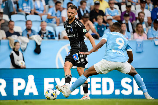 IFK Norrköpings Max Watson och Malmö FFs Isaac Kiese