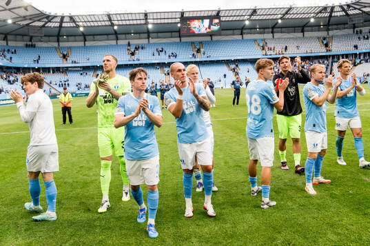 Malmö FFs spelare jublar