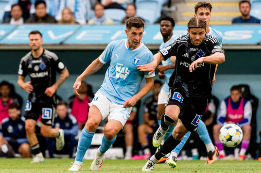 Malmö FFs Lasse Berg Johnsen och IFK Norrköpings