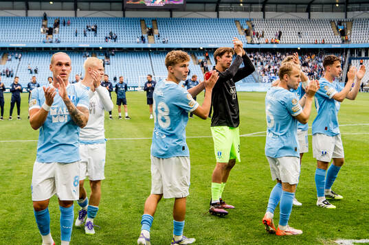 Malmö FFs spelare jublar