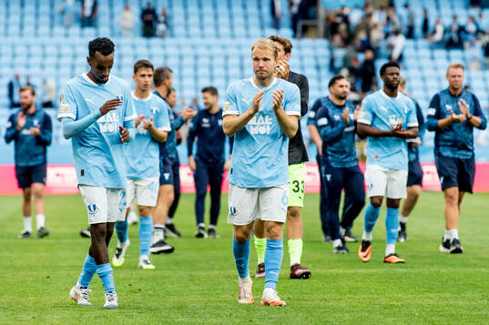 Malmö FFs Taha Ali och Oscar Lewicki jublar
