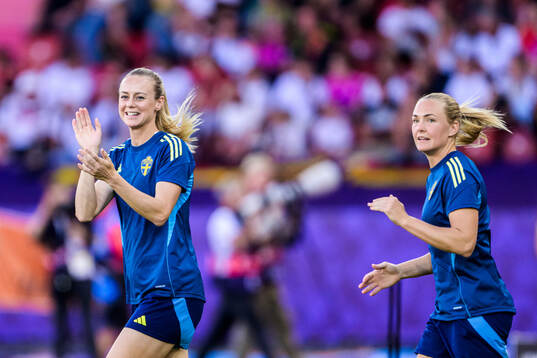 Amanda Ilestedt and Magdalena Eriksson of Sweden