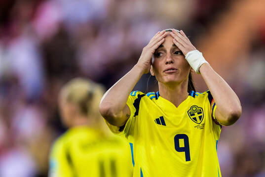 Kosovare Asllani of Sweden