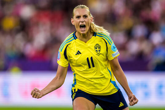 Stina Blackstenius of Sweden celebrates