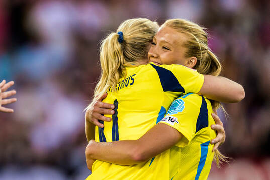 Smilla Holmberg of Sweden celebrates