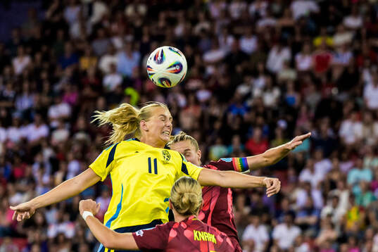 Stina Blackstenius of Sweden