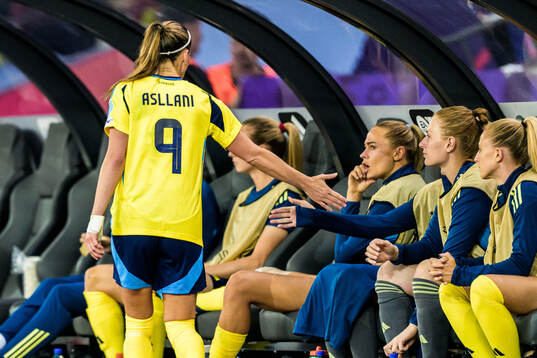 Kosovare Asllani and Fridolina Rolfö of Sweden