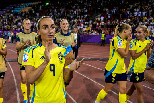 Kosovare Asllani of Sweden celebrates