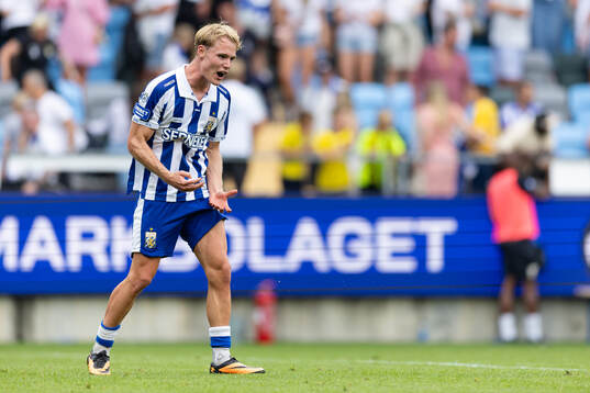 IFK Göteborgs Max Fenger deppar