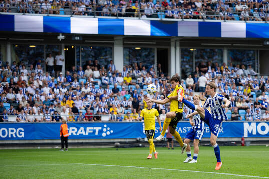 Elfsborgs Besfort Zeneli och IFK Göteborgs August