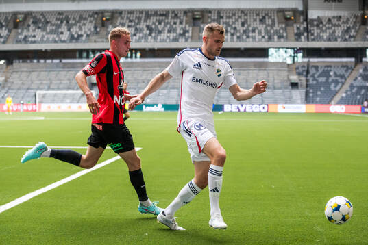 Brommapojkarnas Victor Lind och Östers Lukas Bergquist