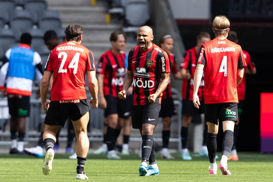 Brommapojkarnas Serge-Junior Martinsson Ngouali jublar